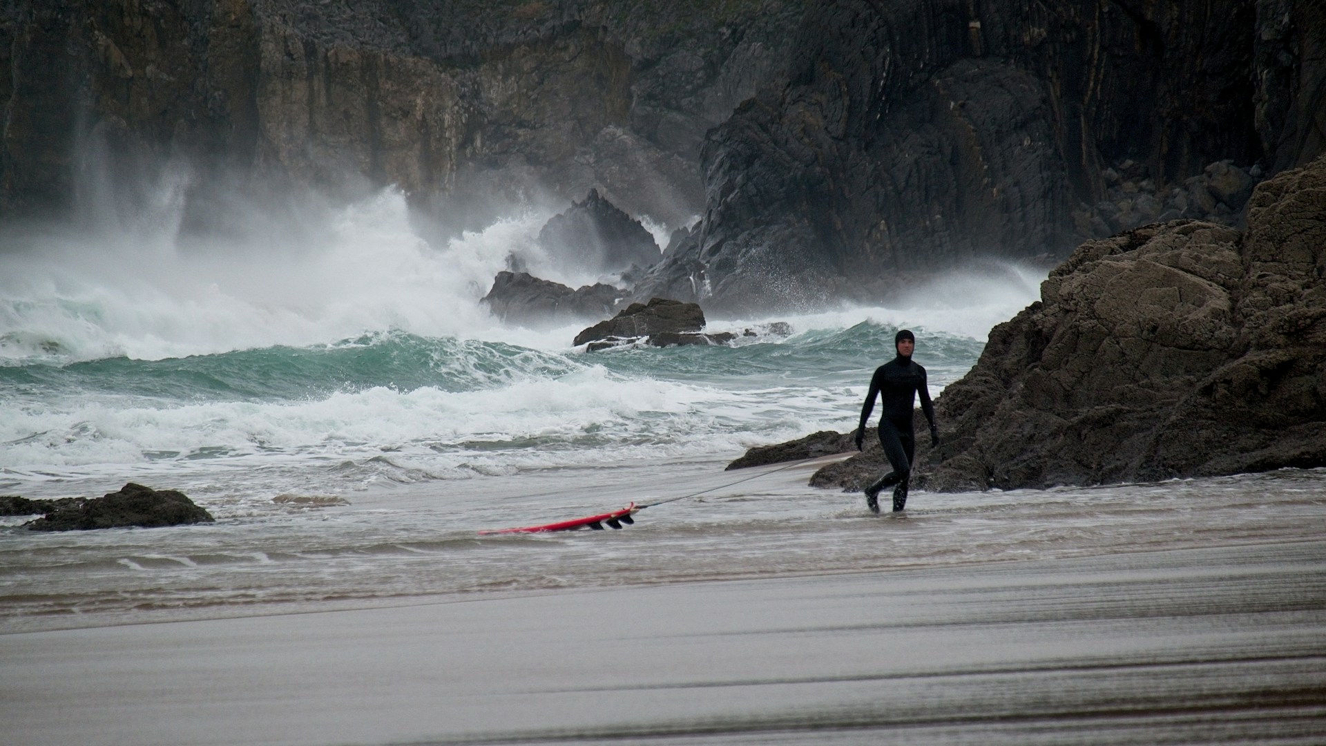 how weather affects surf conditions